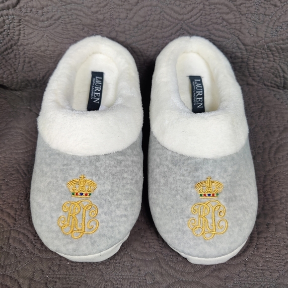 Ralph Lauren Fluffy Slip On Slippers Size Small - LIKE NEW - Picture 1 of 10